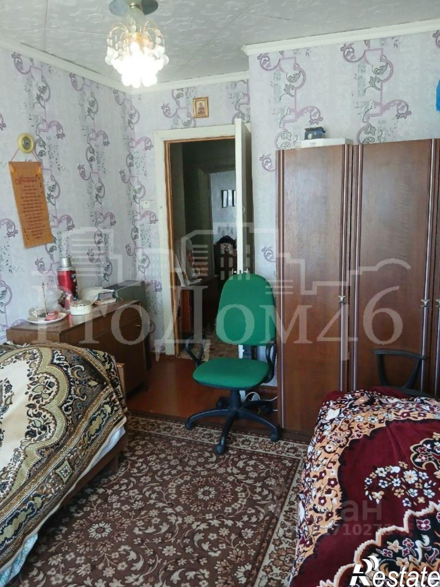 Купить квартиру за 2 350 000 рублей на Обоянский район,, Зорино, Октябрьская