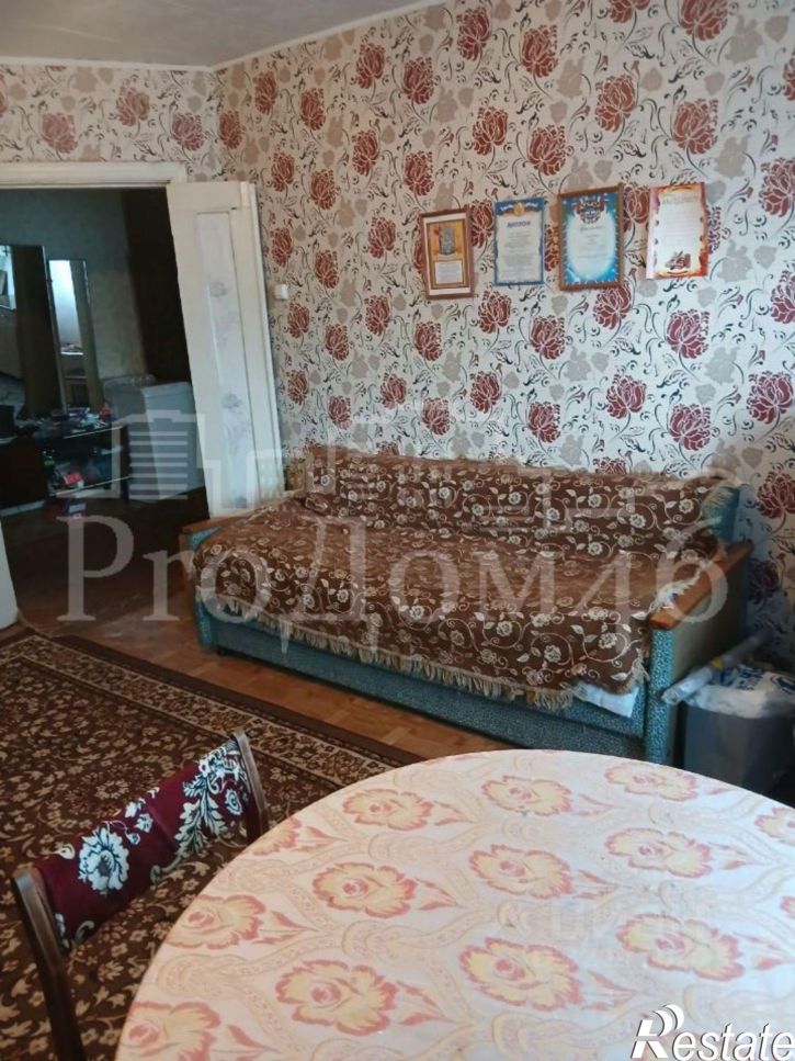 2-комн квартира Обоянский район,, Зорино, Октябрьская