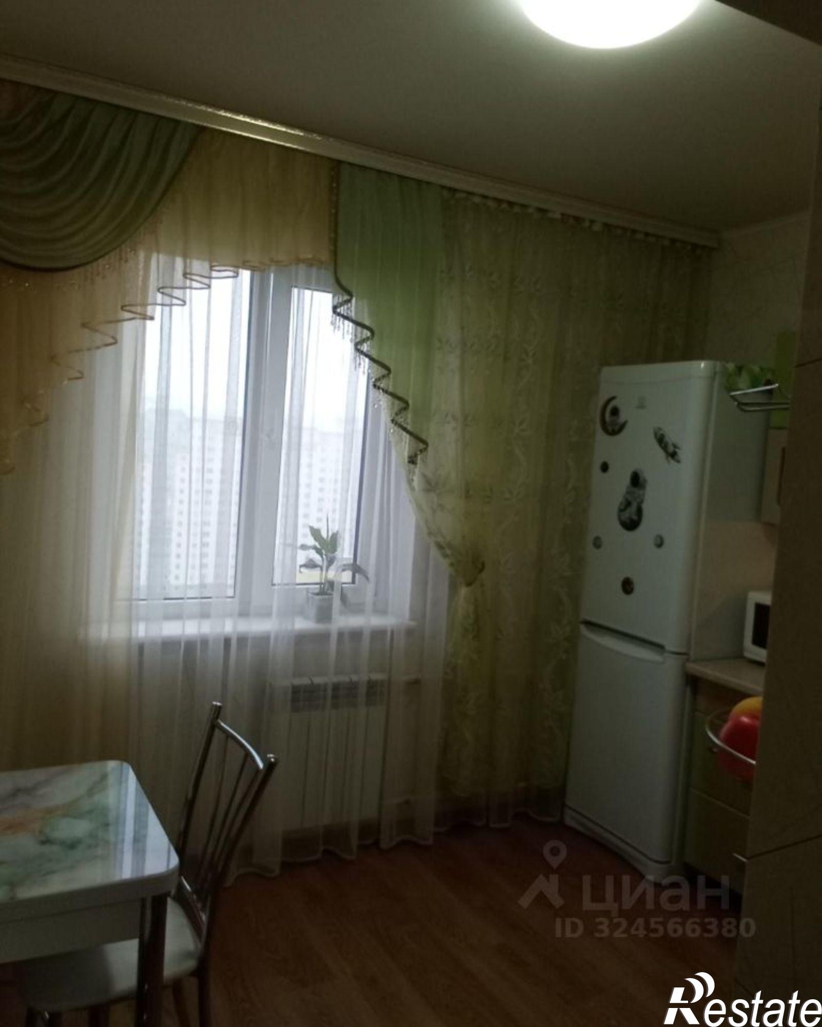 Сдать квартиру за 28 000 рублей на проспект Вячеслава Клыкова, 45