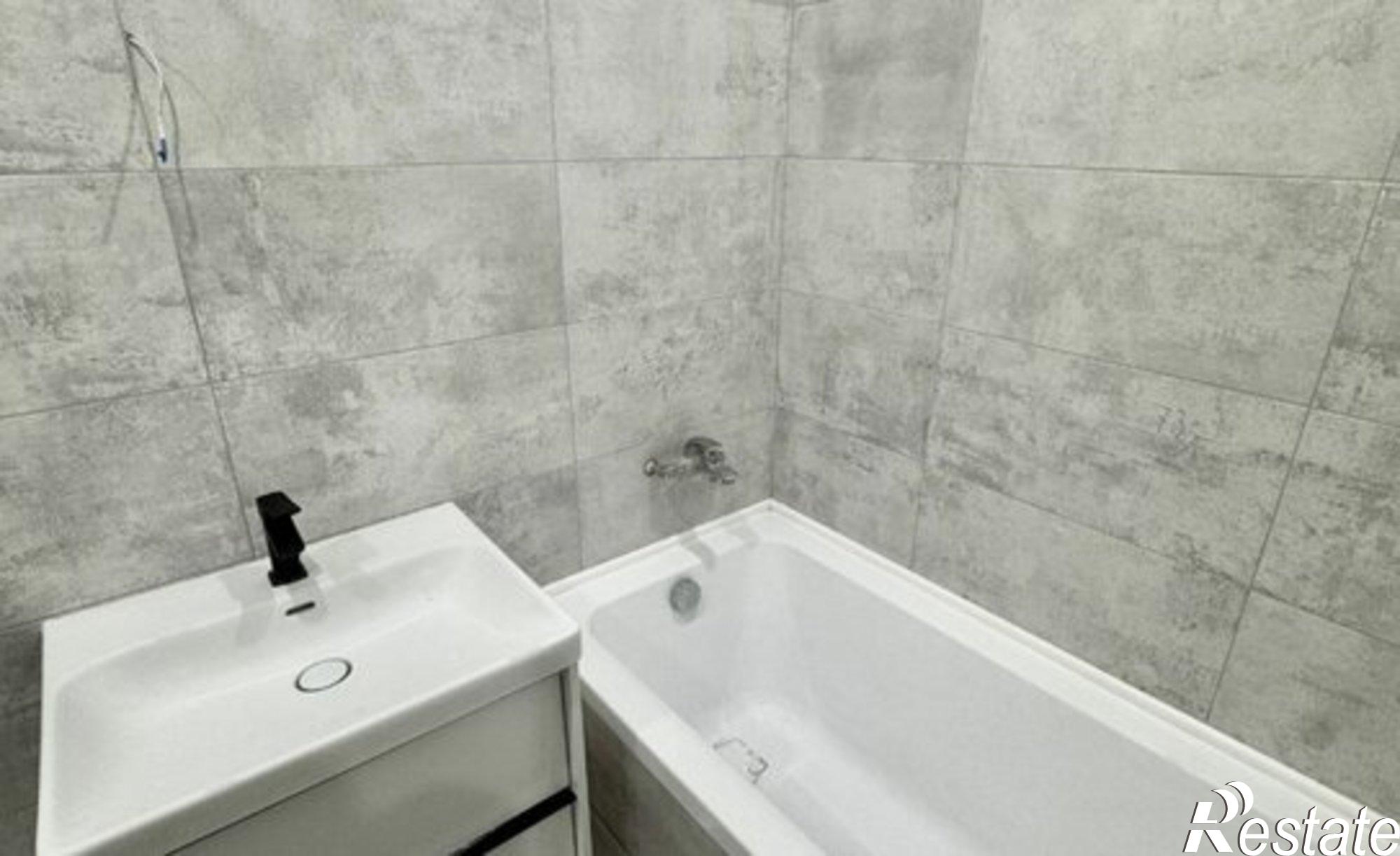 Купить квартиру за 5 200 000 рублей на проспект Вячеслава Клыкова, 82