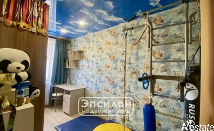 3-комн квартира Курск, улица 8 Марта, 61