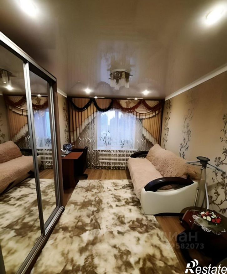 2-комн квартира Рыльск, улица Ладыгина, 25