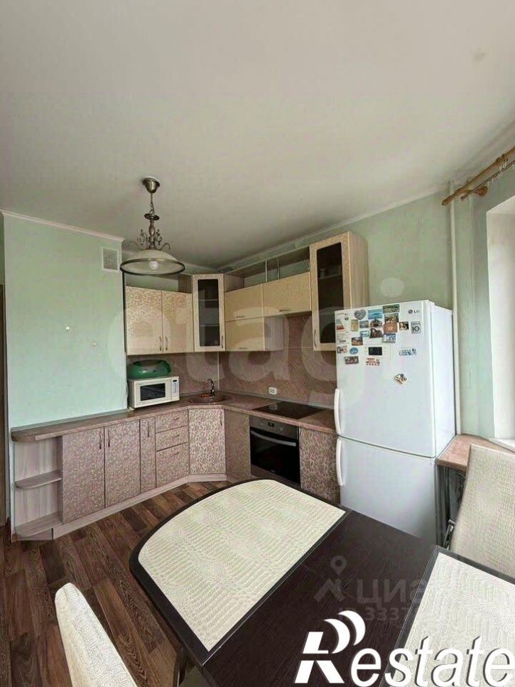 2-комн квартира проспект Победы, 44,  д. 44