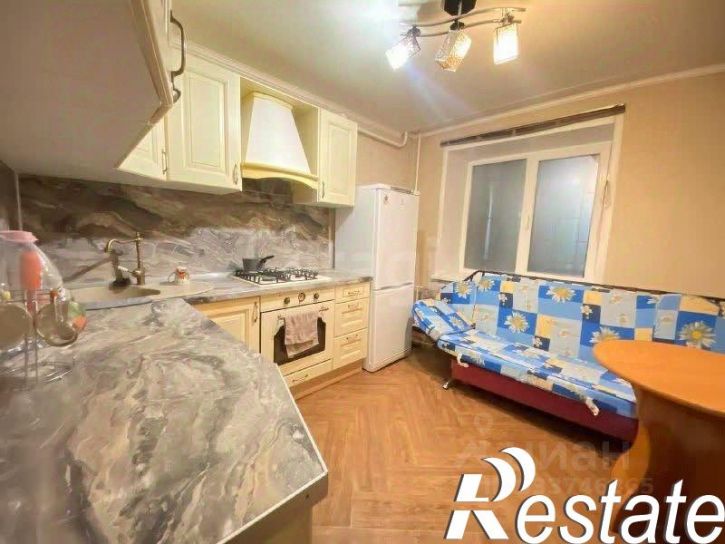 3-комн квартира улица 50 лет Октября, 96Б,  д. 96Б