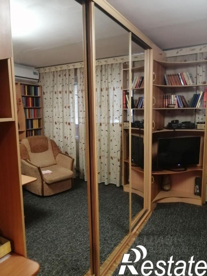 3-комн квартира улица Димитрова, 40,  д. 40