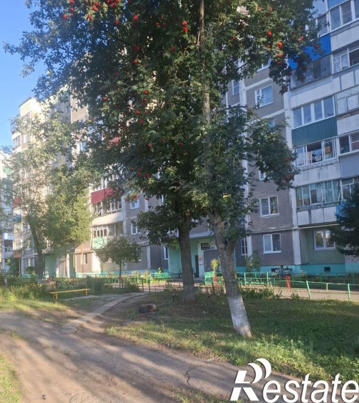 2-комн квартира проспект Дружбы, 15,  д. 15