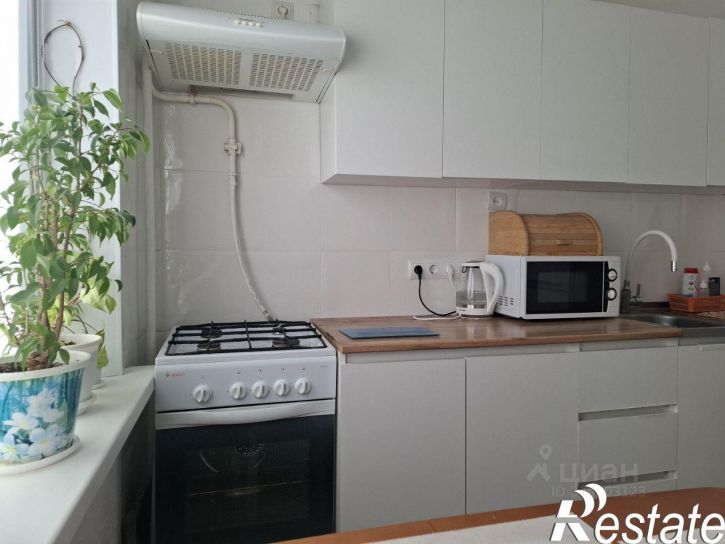 2-комн квартира проспект Дружбы, 15,  д. 15