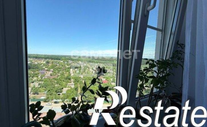 3-комн квартира улица Домостроителей, 19,  д. 19